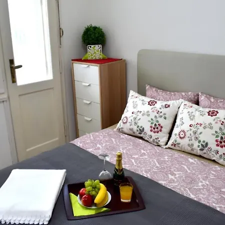Apartment Centre Radka1 *